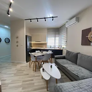 https://apt-central-cozy.albaniahotels.org